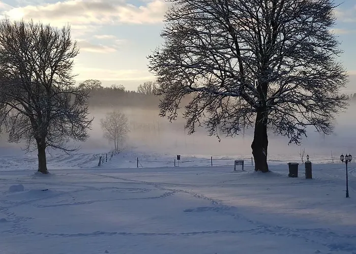 1800-Tals Torp I Landsbygd Naera Till Allt