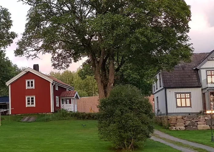 1800-Tals Torp I Landsbygd Naera Till Allt
